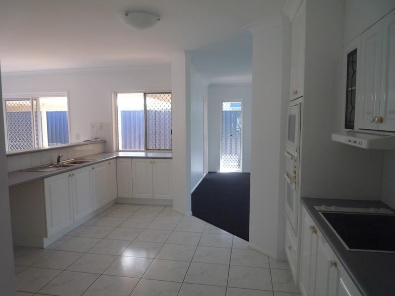 27 Coolabah Crescent, Bridgeman Downs QLD 4035