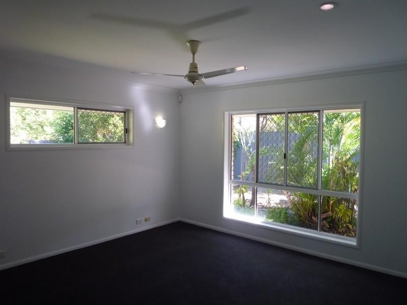 27 Coolabah Crescent, Bridgeman Downs QLD 4035