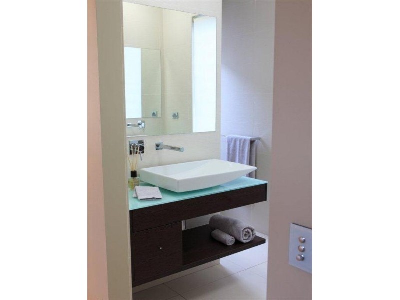 1 John Markwell Parade, Daisy Hill QLD 4127