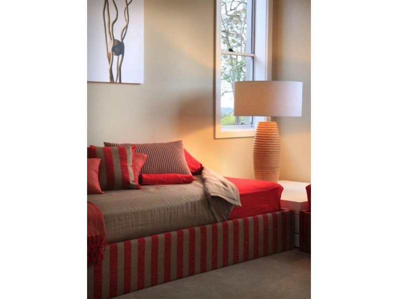 1 John Markwell Parade, Daisy Hill QLD 4127