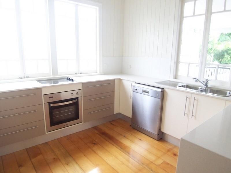 18 Ainslie Street, Alderley QLD 4051