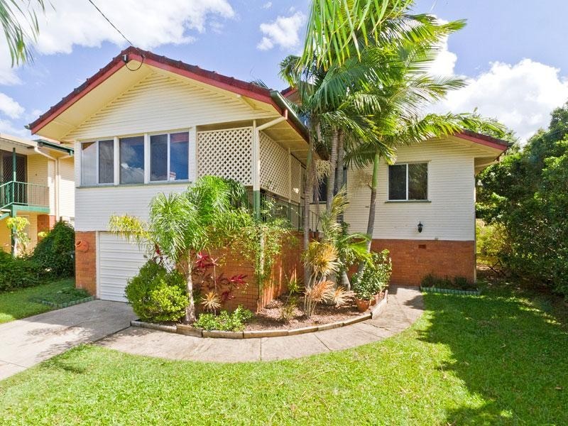 21 Knutsford Street, Chermside West QLD 4032