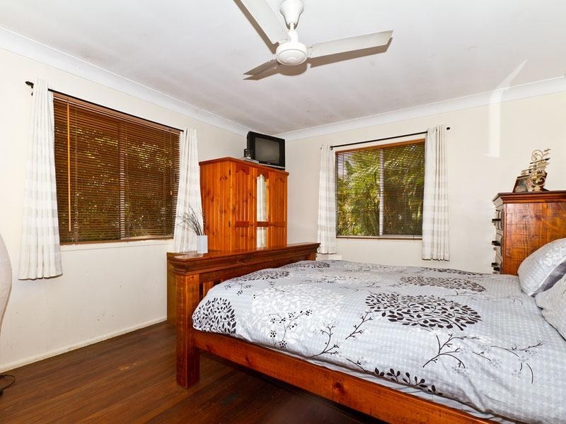 21 Knutsford Street, Chermside West QLD 4032