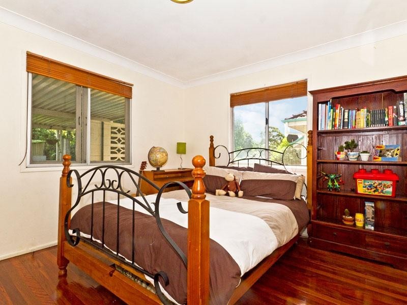 21 Knutsford Street, Chermside West QLD 4032