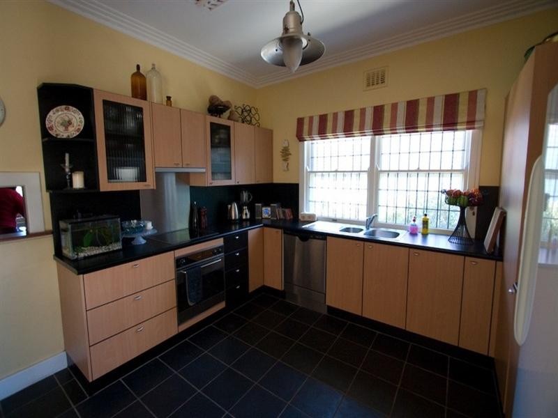 231 Rode Road, Wavell Heights QLD 4012