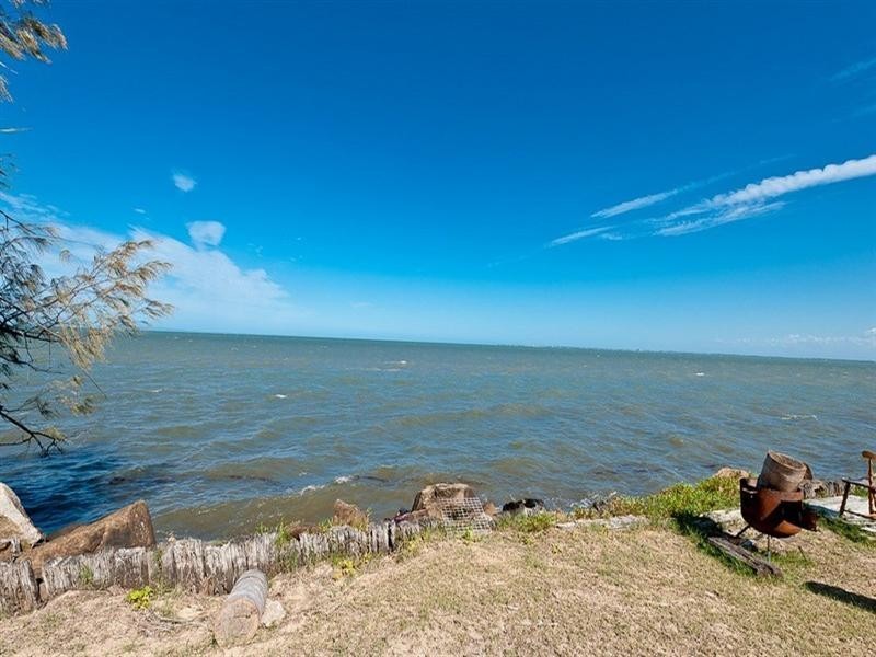 2/81 Biggs Avenue, Beachmere QLD 4510