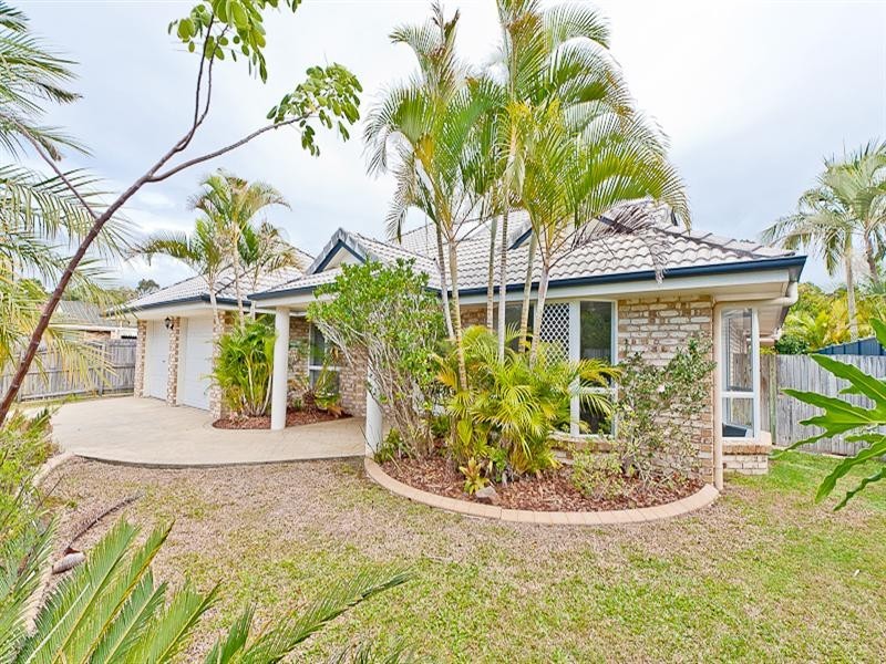 27 Coolabah Crescent, Bridgeman Downs QLD 4035