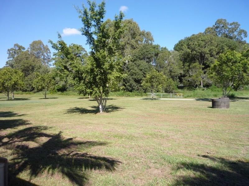 27 Coolabah Crescent, Bridgeman Downs QLD 4035