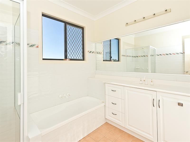 Bridgeman Downs QLD 4035