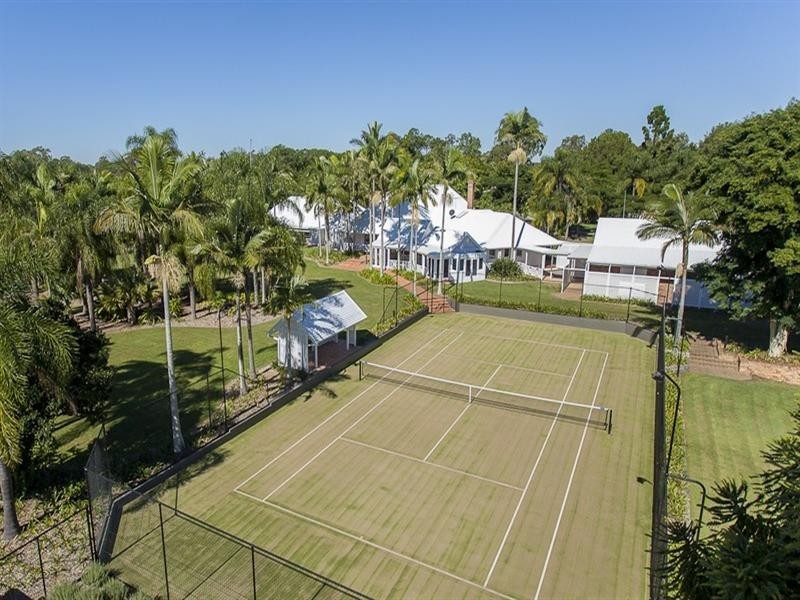 60 Tiverton Place, Bridgeman Downs QLD 4035