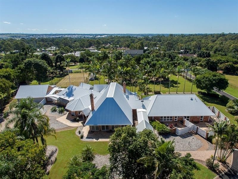 60 Tiverton Place, Bridgeman Downs QLD 4035