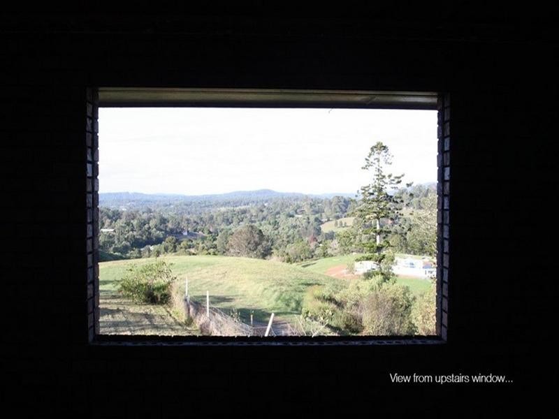 1 Ramsay Road, Clear Mountain QLD 4500