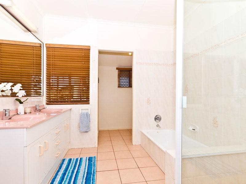 37 Wilmah Street, Aspley QLD 4034