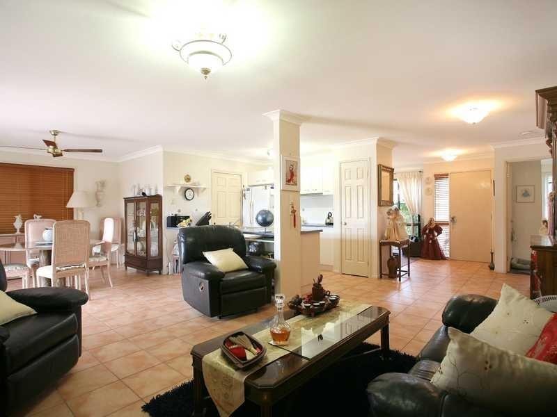 3 Country Club Close, Carseldine QLD 4034