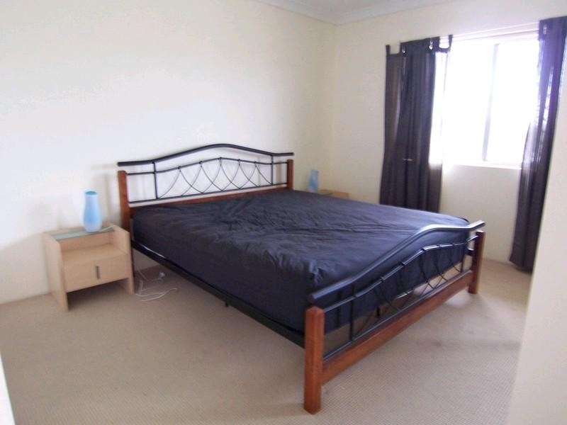 2/47 Pioneer Street, Zillmere QLD 4034