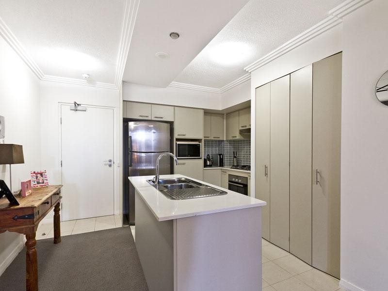 210/392 Hamilton Road, Chermside QLD 4032