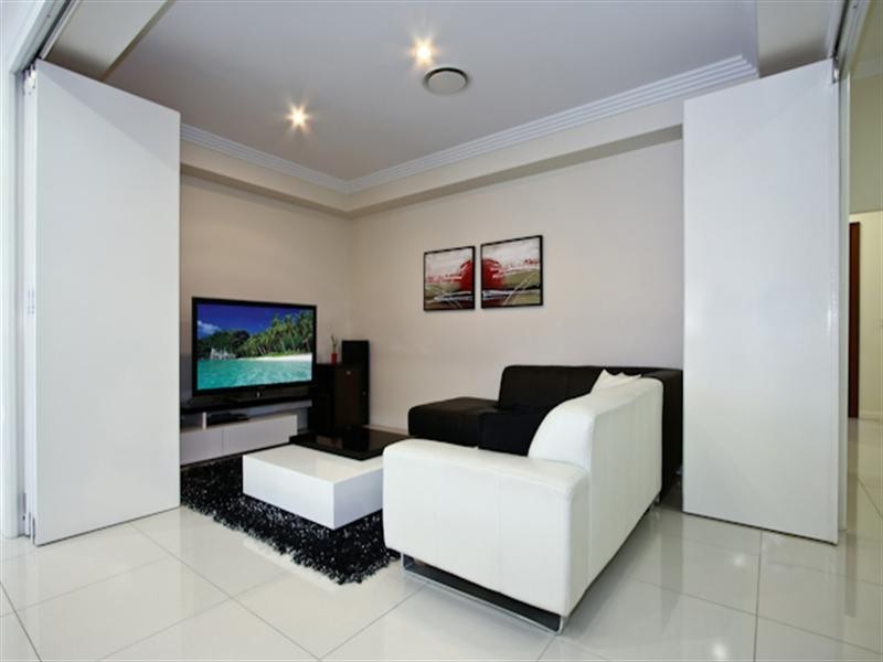 12 Silverbirch Place, Bridgeman Downs QLD 4035