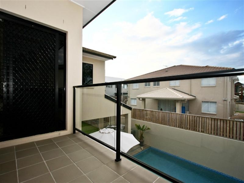 12 Silverbirch Place, Bridgeman Downs QLD 4035