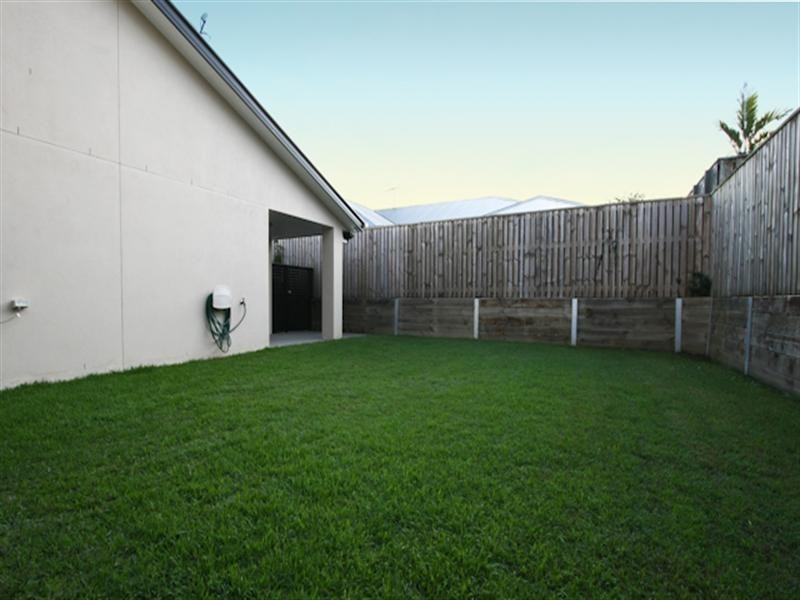 12 Silverbirch Place, Bridgeman Downs QLD 4035