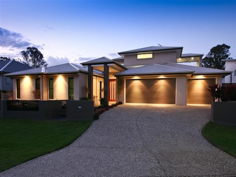 12 Silverbirch Place, Bridgeman Downs QLD 4035