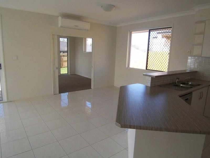 15 Oakwood Road, Warner QLD 4500