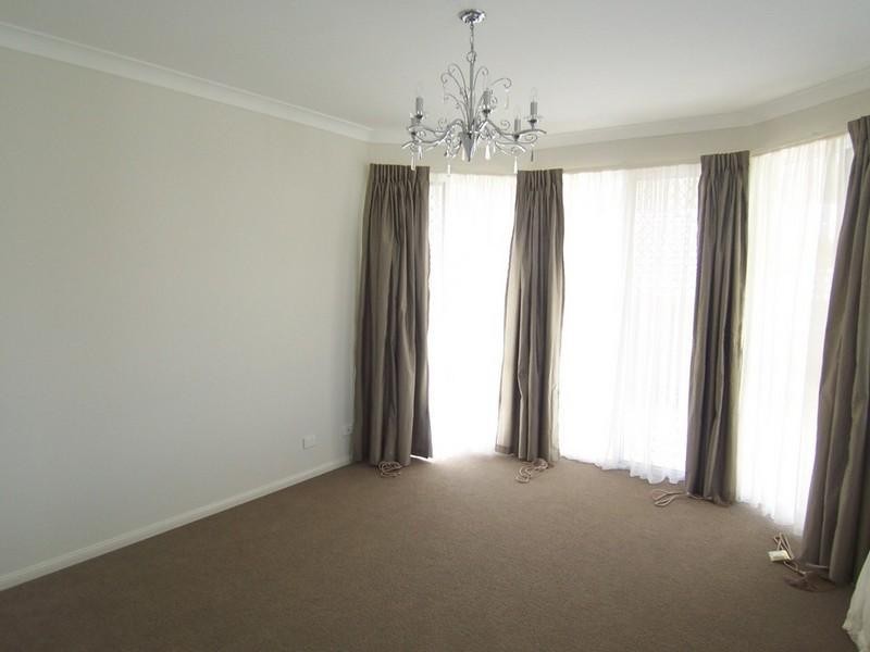 15 Oakwood Road, Warner QLD 4500