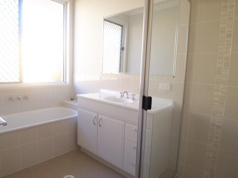 15 Oakwood Road, Warner QLD 4500