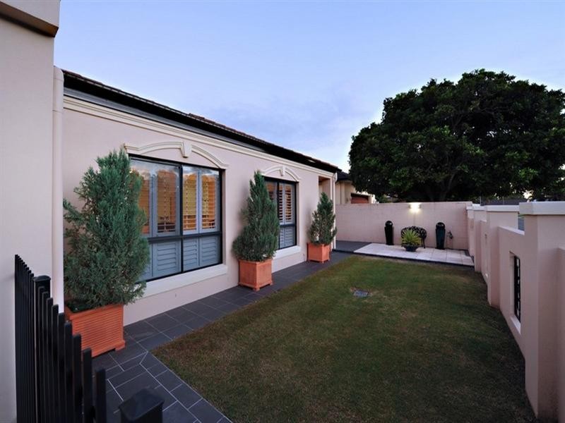 10 Flametree Street, Bridgeman Downs QLD 4035