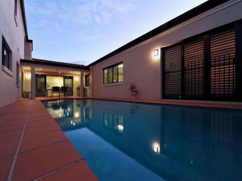 10 Flametree Street, Bridgeman Downs QLD 4035