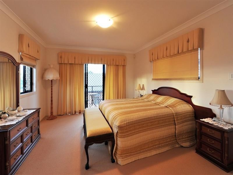 10 Flametree Street, Bridgeman Downs QLD 4035