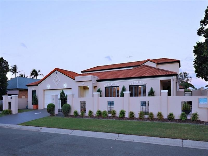 10 Flametree Street, Bridgeman Downs QLD 4035