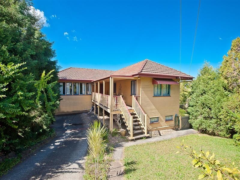 34 Hubbard Street, Wavell Heights QLD 4012