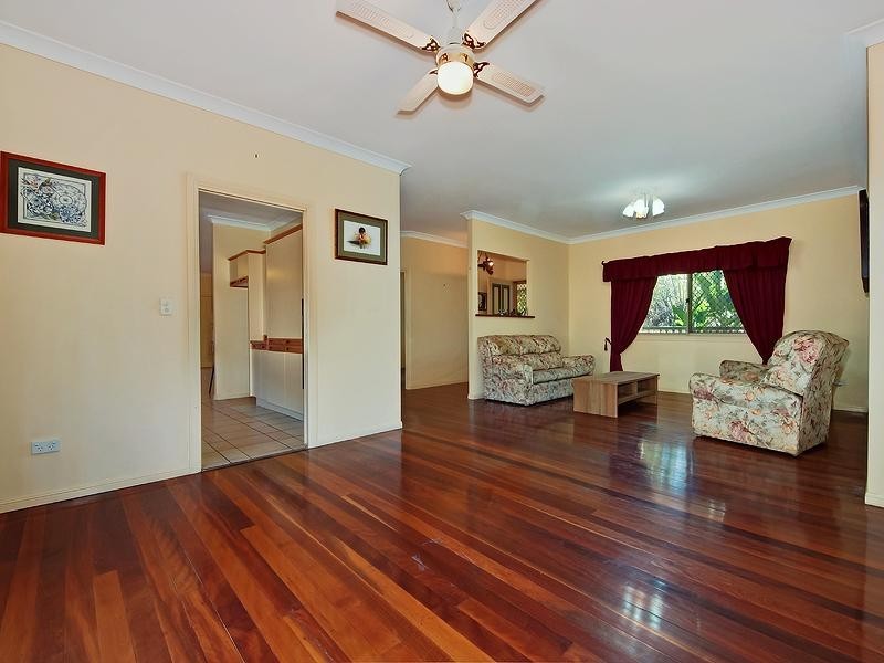 2 Yellowjack Crescent, Albany Creek QLD 4035