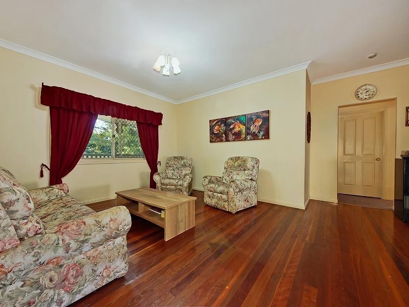 2 Yellowjack Crescent, Albany Creek QLD 4035