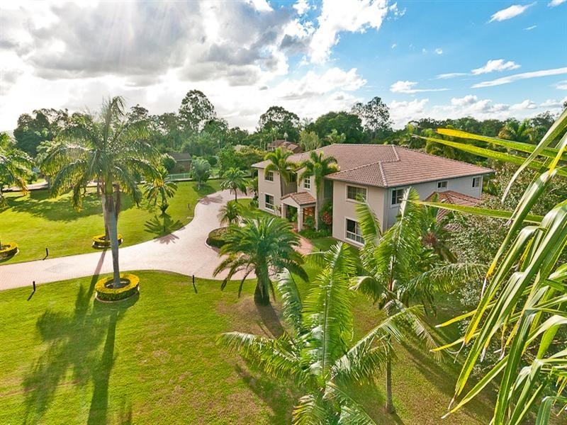 819 Beams Road, Bridgeman Downs QLD 4035