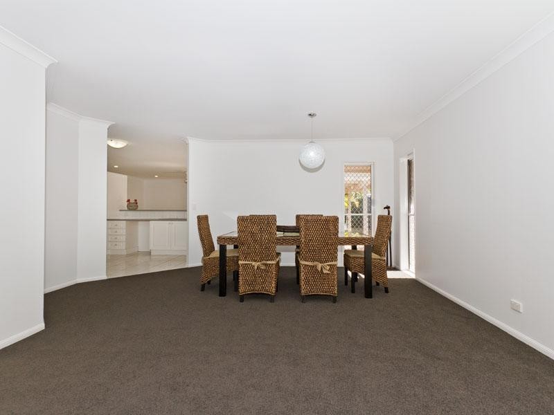 27 Coolabah Crescent, Bridgeman Downs QLD 4035