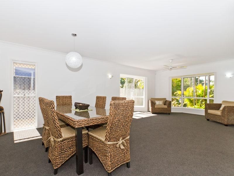 27 Coolabah Crescent, Bridgeman Downs QLD 4035