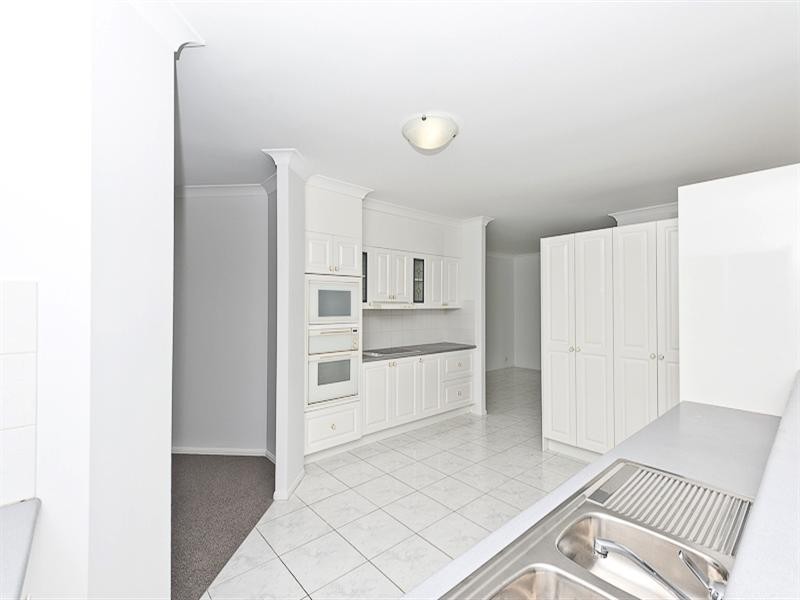 27 Coolabah Crescent, Bridgeman Downs QLD 4035