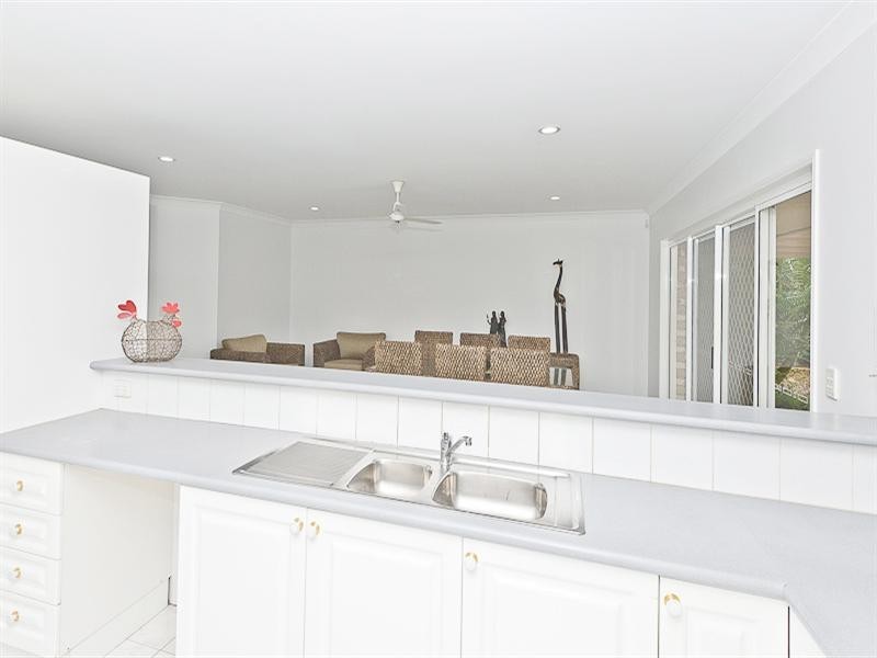 27 Coolabah Crescent, Bridgeman Downs QLD 4035