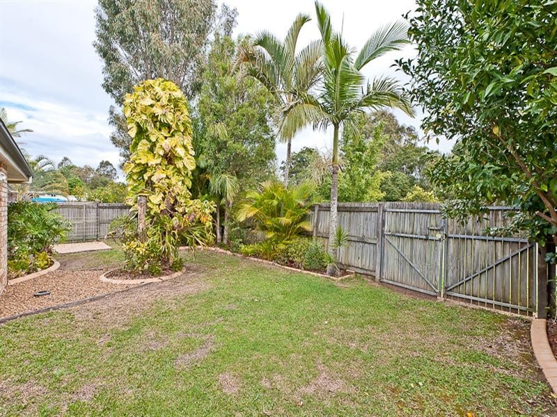 27 Coolabah Crescent, Bridgeman Downs QLD 4035