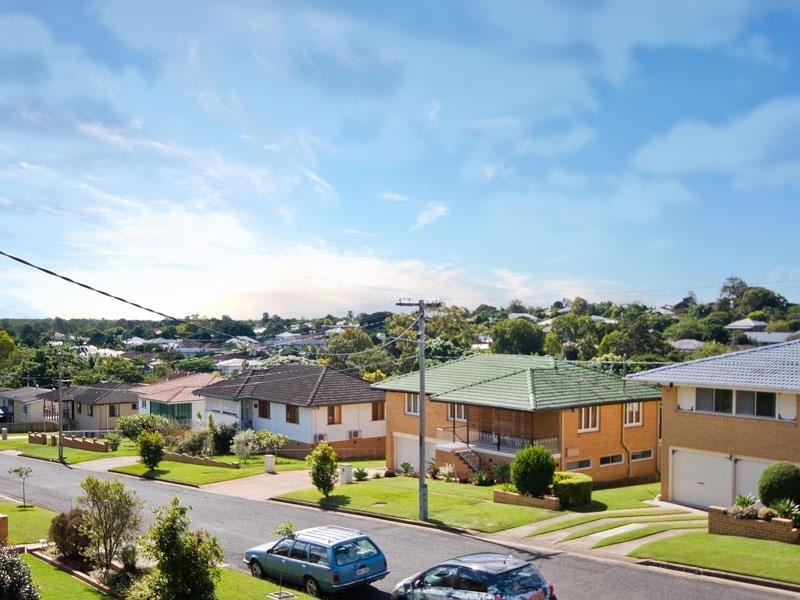 8 Geraldine Street, Wavell Heights QLD 4012