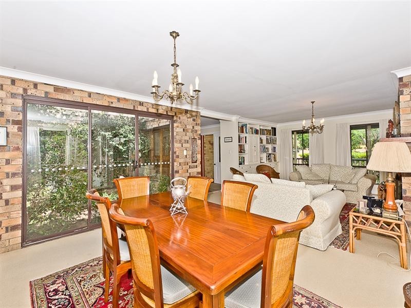 2 Fairhaven Street, Bridgeman Downs QLD 4035