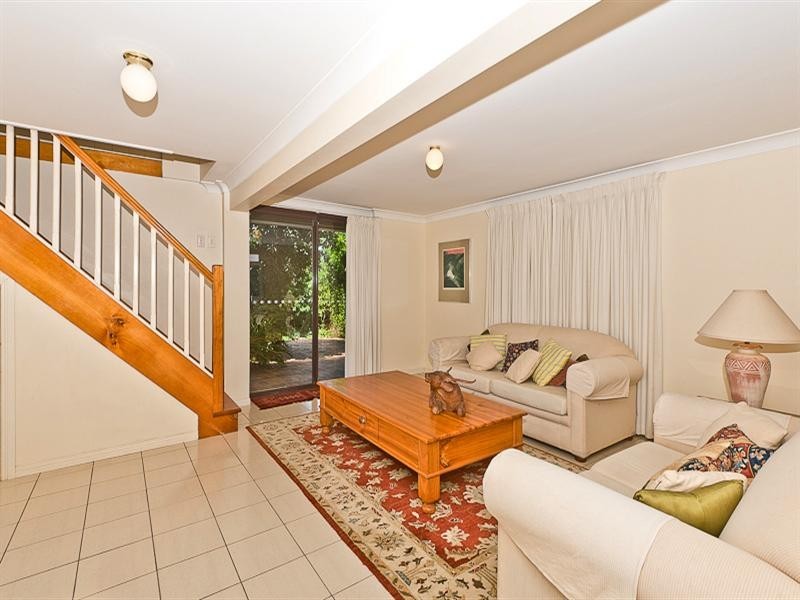 2 Fairhaven Street, Bridgeman Downs QLD 4035