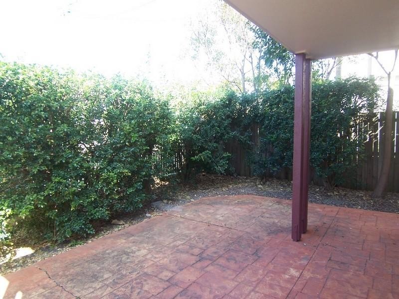2/55 Latham Street, Chermside QLD 4032