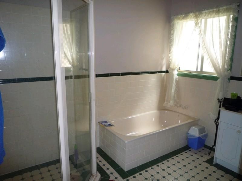 34 St Helens Road, Mitchelton QLD 4053