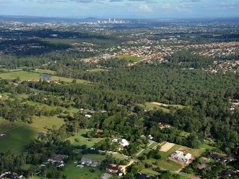 60 Tiverton Place, Bridgeman Downs QLD 4035