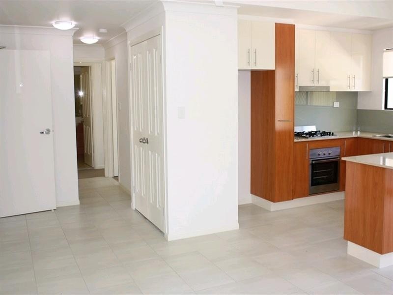 2/12 Seeney Street, Zillmere QLD 4034