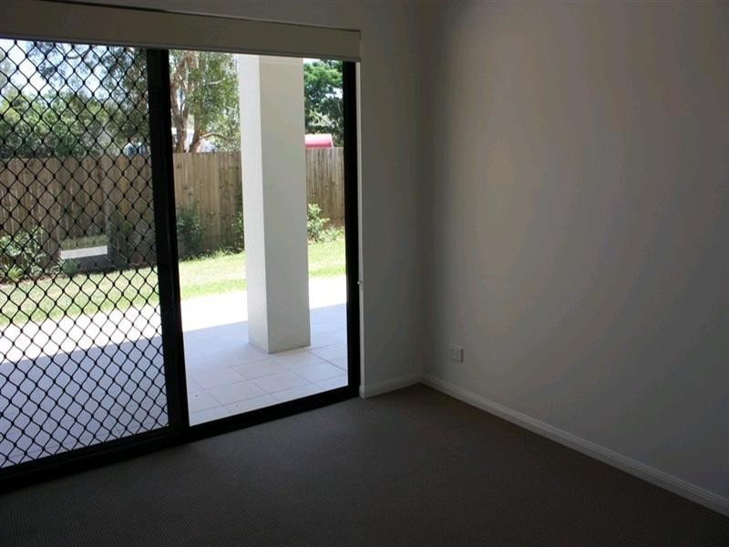 2/12 Seeney Street, Zillmere QLD 4034