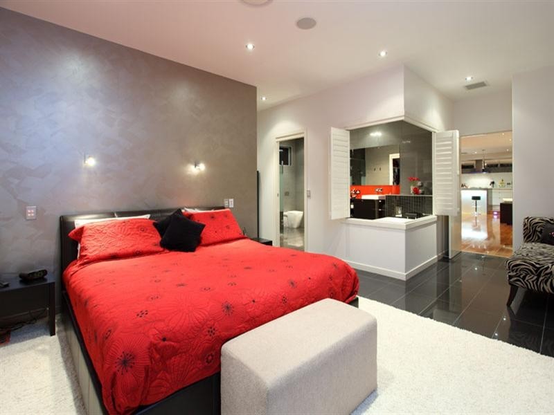 33 Graymond Street, Chermside West QLD 4032