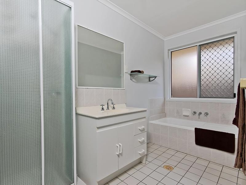 54 Balcara Avenue, Carseldine QLD 4034